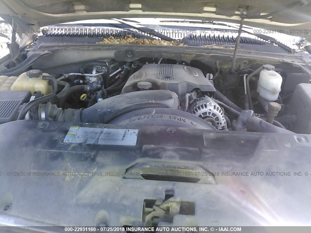 3GNGK26G82G185882 - 2002 CHEVROLET SUBURBAN K2500 TAN photo 10