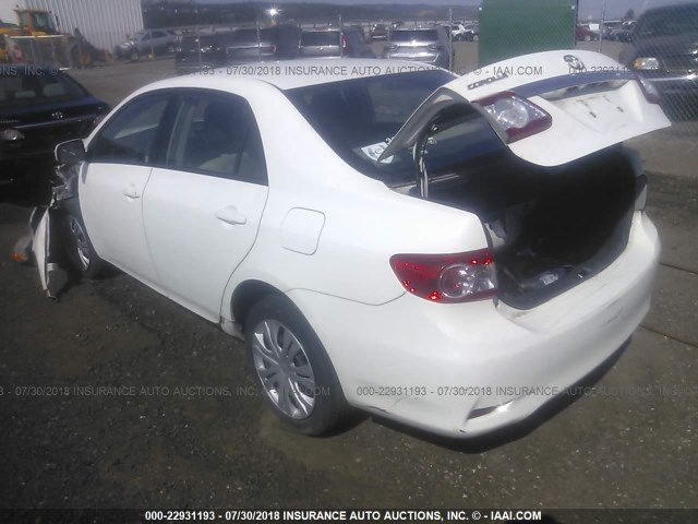 5YFBU4EE9CP015468 - 2012 TOYOTA COROLLA S/LE WHITE photo 3