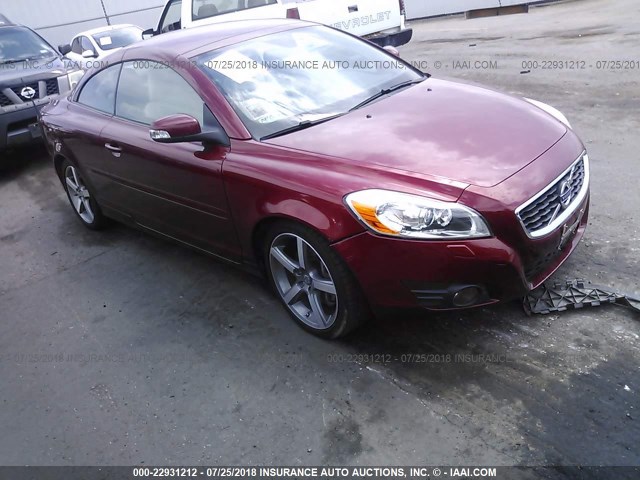 YV1672MC9BJ107559 - 2011 VOLVO C70 T5 RED photo 1