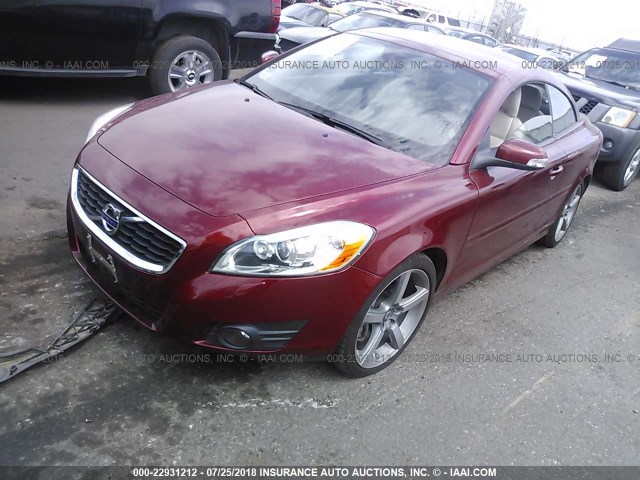 YV1672MC9BJ107559 - 2011 VOLVO C70 T5 RED photo 2