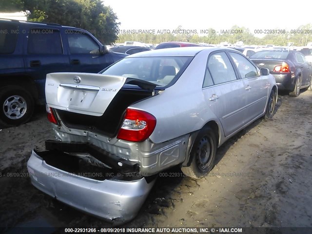 4T1BE32K62U519586 - 2002 TOYOTA CAMRY LE/XLE/SE ვერცხლისფერი ფოტო 4
