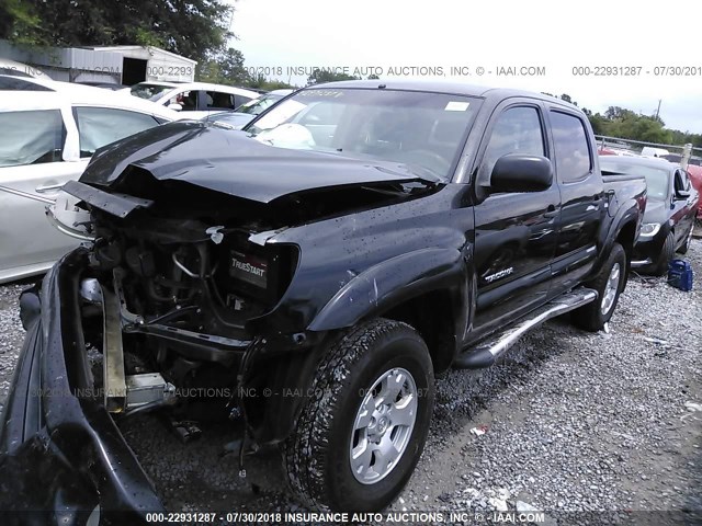 3TMLU42N27M009176 - 2007 TOYOTA TACOMA DOUBLE CAB BLACK photo 2