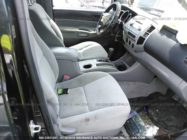 3TMLU42N27M009176 - 2007 TOYOTA TACOMA DOUBLE CAB 黑色 照片 5