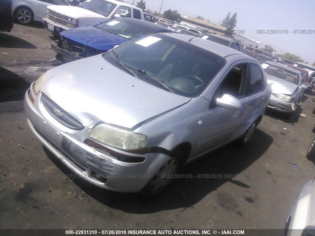 KL1TD56626B548242 - 2006 CHEVROLET AVEO LS SILVER photo 2