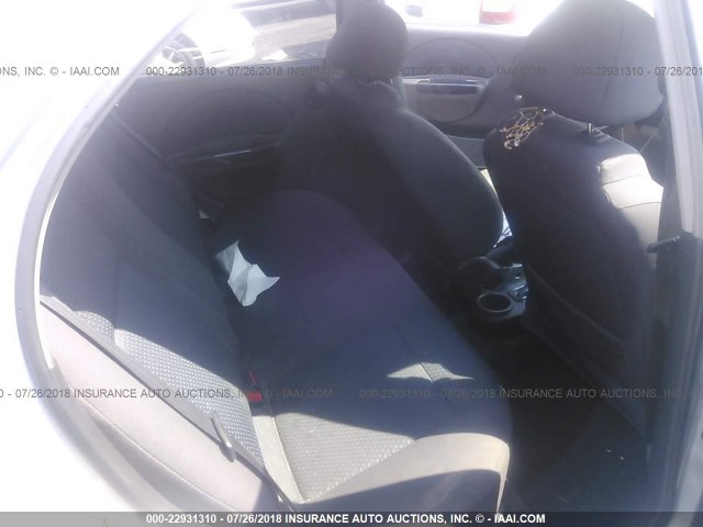 KL1TD56626B548242 - 2006 CHEVROLET AVEO LS SILVER photo 8