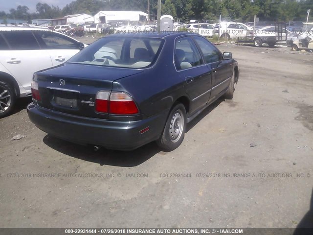 JHMCD5635VC001195 - 1997 HONDA ACCORD LX/EX GREEN photo 4