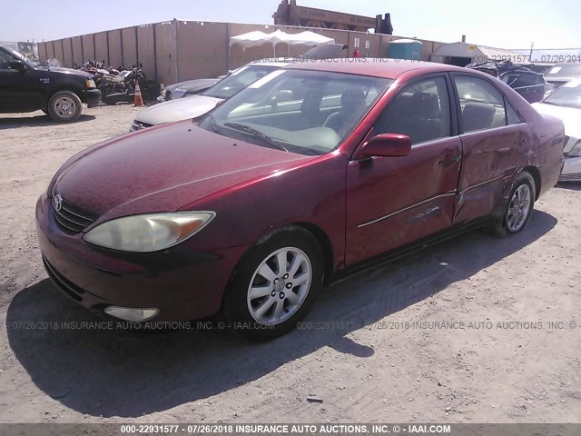 JTDBE32K430240201 - 2003 TOYOTA CAMRY LE/XLE RED photo 2