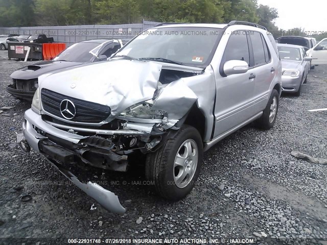 4JGAB57E23A425310 - 2003 MERCEDES-BENZ ML 350 SILVER photo 2