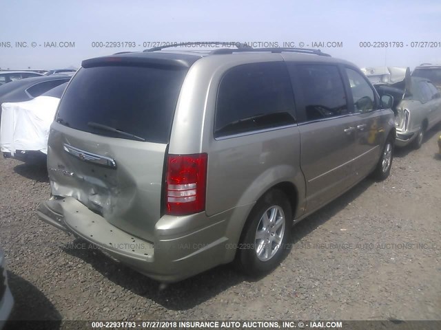 2A8HR54P58R694742 - 2008 CHRYSLER TOWN & COUNTRY TOURING GOLD photo 4