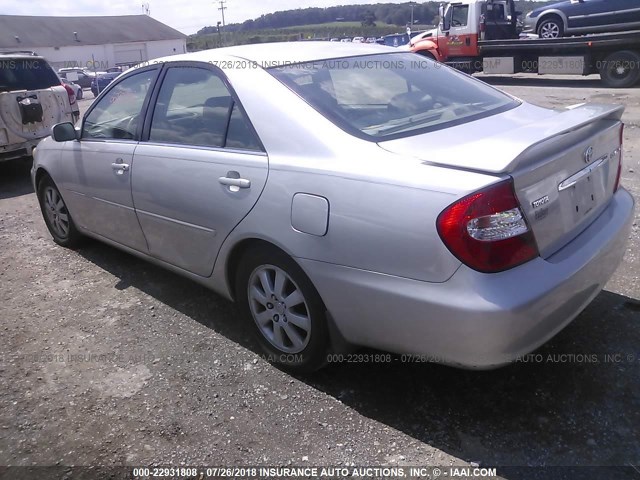 4T1BE32K83U658460 - 2003 TOYOTA CAMRY LE/XLE/SE 银色 照片 3