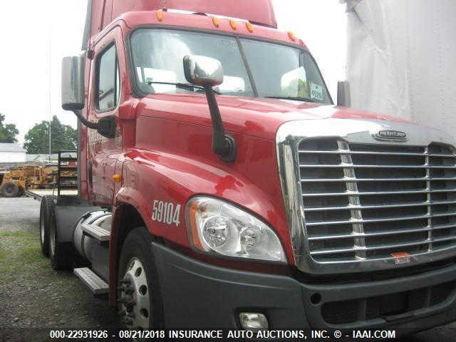 1FUJGEDR7CSBJ8573 - 2012 FREIGHTLINER CASCADIA 125  Unknown photo 1