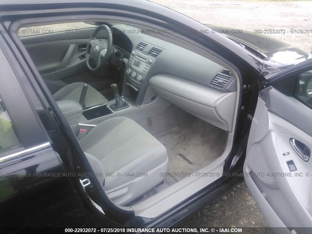 JTNBE46K373029720 - 2007 TOYOTA CAMRY NEW GENERAT CE/LE/XLE/SE BLACK photo 5