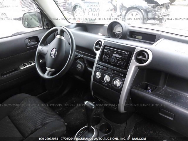 JTLKT324X40149270 - 2004 TOYOTA SCION XB Сұр фото 5