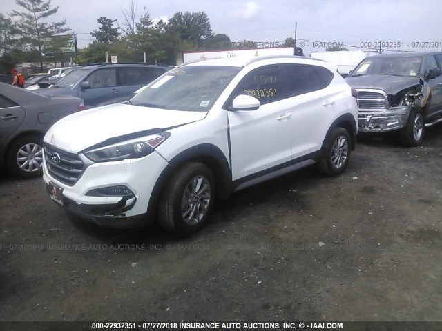 KM8J3CA49HU563532 - 2017 HYUNDAI TUCSON LIMITED/SPORT AND ECO/SE WHITE photo 2