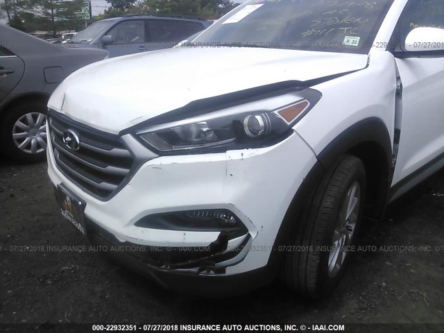 KM8J3CA49HU563532 - 2017 HYUNDAI TUCSON LIMITED/SPORT AND ECO/SE WHITE photo 6