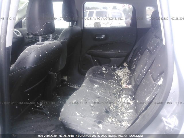 3C4NJDBB0HT628387 - 2017 JEEP COMPASS LATITUDE 银色 照片 8
