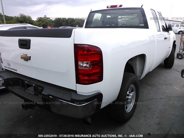 1GC5CVBG8AZ257425 - 2010 CHEVROLET SILVERADO C2500 HEAVY DUTY WHITE photo 4