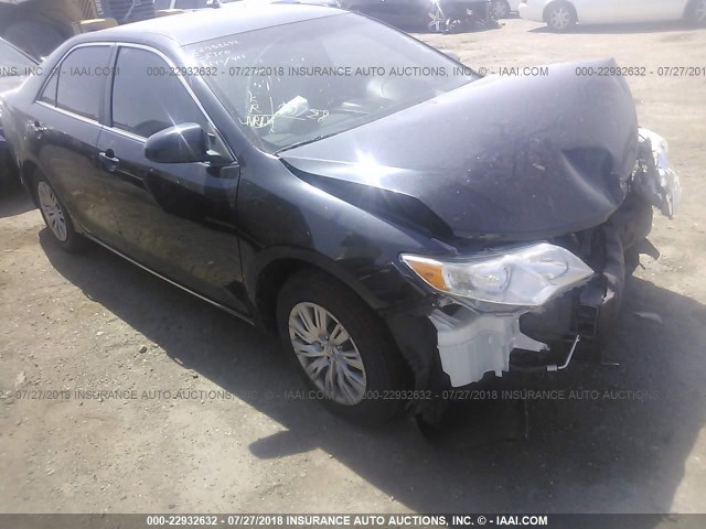 4T1BF1FKXEU430555 - 2014 TOYOTA CAMRY L/SE/LE/XLE 蓝色 照片 1