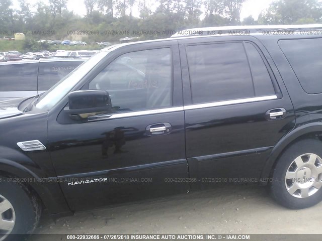 5LMFU28565LJ16375 - 2005 LINCOLN NAVIGATOR BLACK photo 6