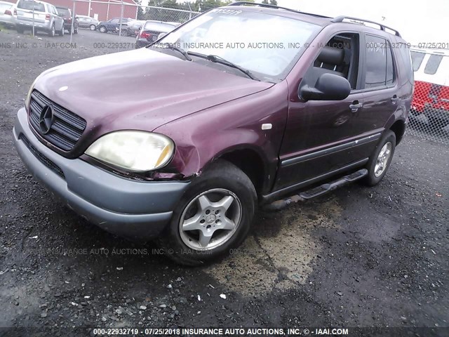 4JGAB54E3WA012899 - 1998 MERCEDES-BENZ ML MAROON photo 2