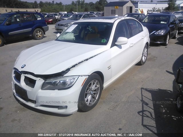 WBAPK5C54AA652643 - 2010 BMW 328 XI SULEV WHITE photo 2