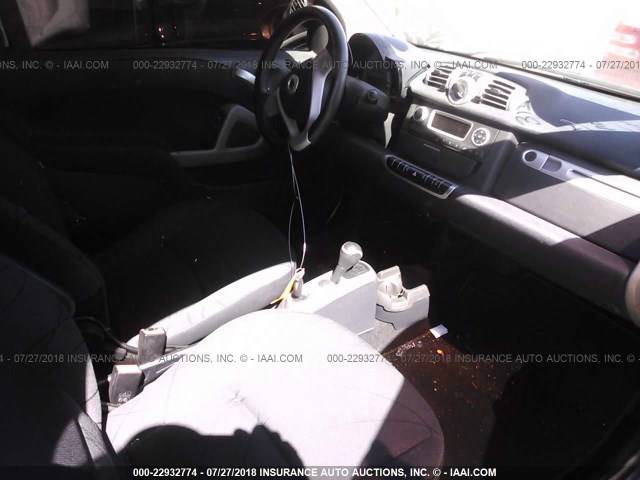 WMEEJ3BA2CK538896 - 2012 SMART FORTWO PURE/PASSION SILVER photo 5