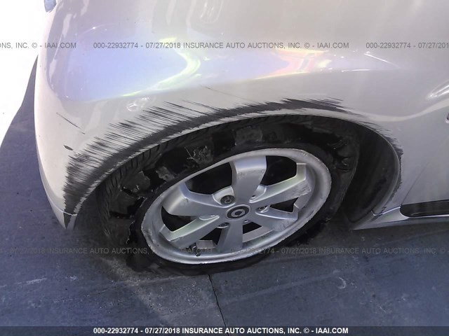 WMEEJ3BA2CK538896 - 2012 SMART FORTWO PURE/PASSION SILVER photo 6