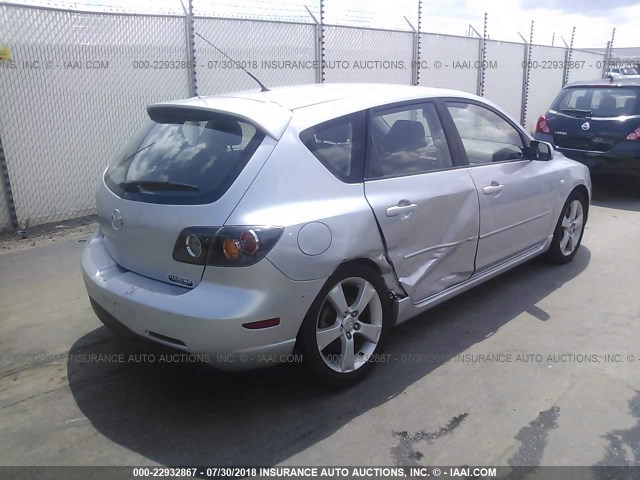 JM1BK143X61498076 - 2006 MAZDA 3 HATCHBACK SILVER photo 4