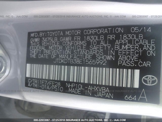 JTDKDTB38E1565992 - 2014 TOYOTA PRIUS C SILVER photo 9