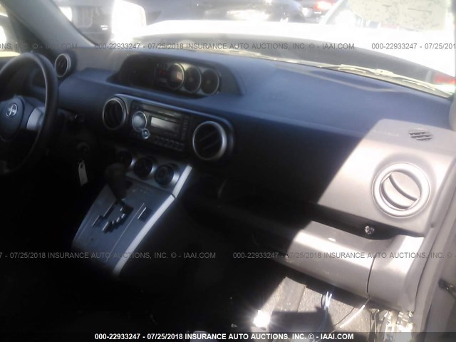 JTLZE4FE0A1103180 - 2010 TOYOTA SCION XB Silber Foto 5