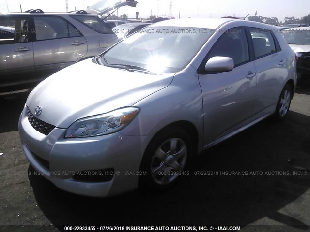 2T1KU40E79C015615 - 2009 TOYOTA COROLLA MATRIX  SILVER photo 2