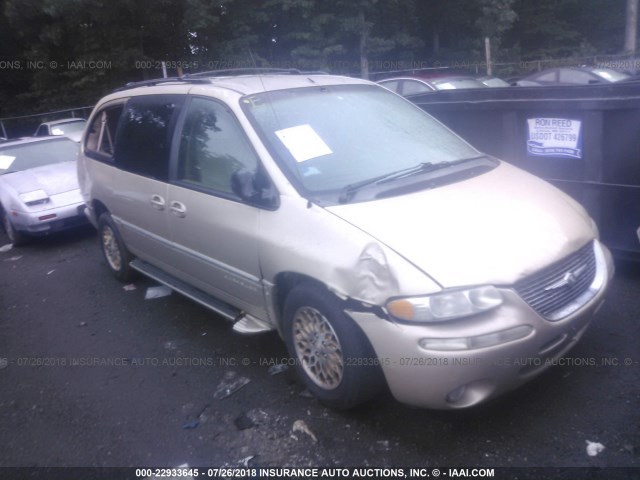 1C4GP64L4WB647712 - 1998 CHRYSLER TOWN & COUNTRY LXI GOLD photo 1