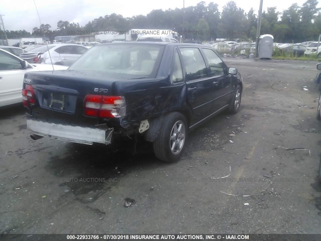 YV1LS56D0X2620838 - 1999 VOLVO S70 GLT BLUE photo 4