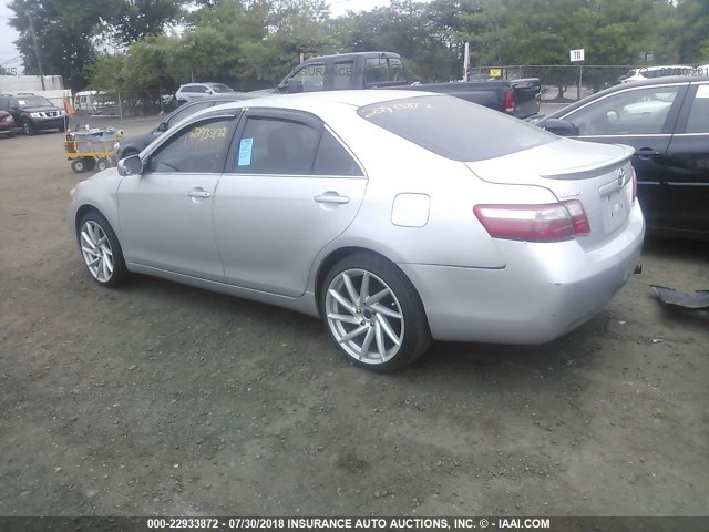 4T1BE46K99U324723 - 2009 TOYOTA CAMRY SE/LE/XLE SILVER photo 3