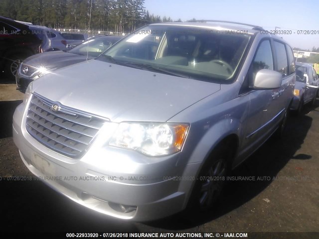 2A4RR5D19AR250044 - 2010 CHRYSLER TOWN & COUNTRY TOURING SILVER photo 2