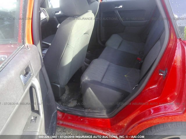 1FAHP35N58W201931 - 2008 FORD FOCUS SE/SEL/SES RED photo 8