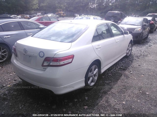 4T1BF3EK2AU518992 - 2010 TOYOTA CAMRY SE/LE/XLE WHITE photo 4