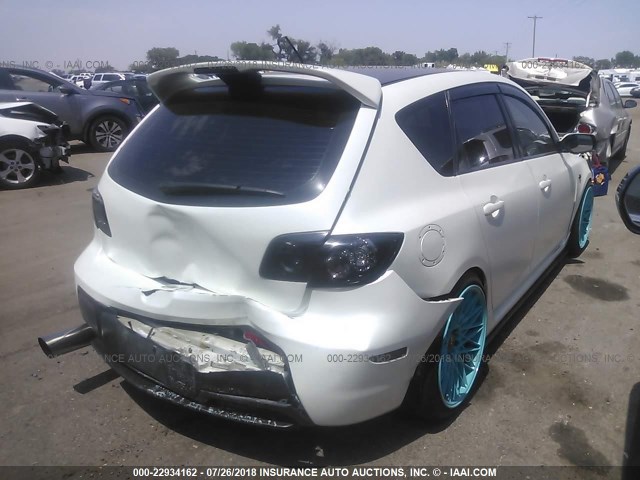 JM1BK34L881169259 - 2008 MAZDA SPEED 3 WHITE photo 4