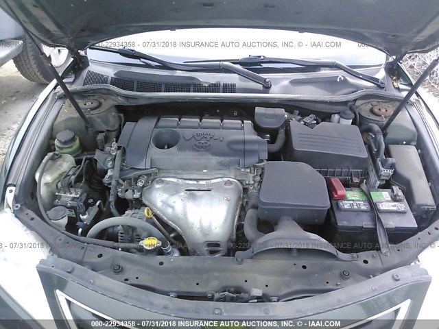 4T4BF3EK2BR135903 - 2011 TOYOTA CAMRY SE/LE/XLE GRAY photo 10