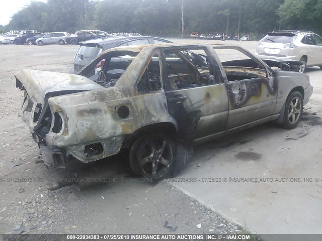 YV1LT56D1X2583103 - 1999 VOLVO S70 SILVER photo 4