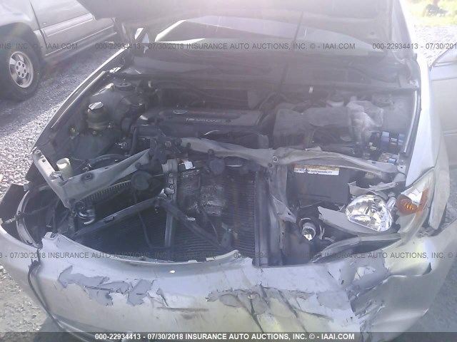 4T1BE32K64U866550 - 2004 TOYOTA CAMRY LE/XLE/SE Gümüş foto 10