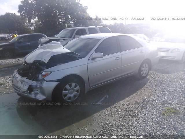 4T1BE32K64U866550 - 2004 TOYOTA CAMRY LE/XLE/SE SILVER photo 2