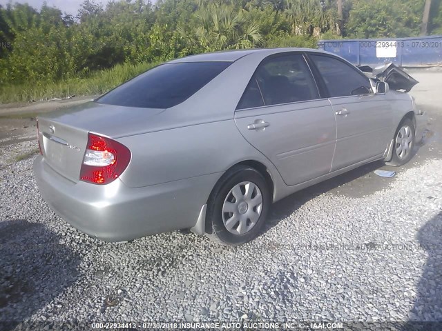 4T1BE32K64U866550 - 2004 TOYOTA CAMRY LE/XLE/SE SILVER photo 4
