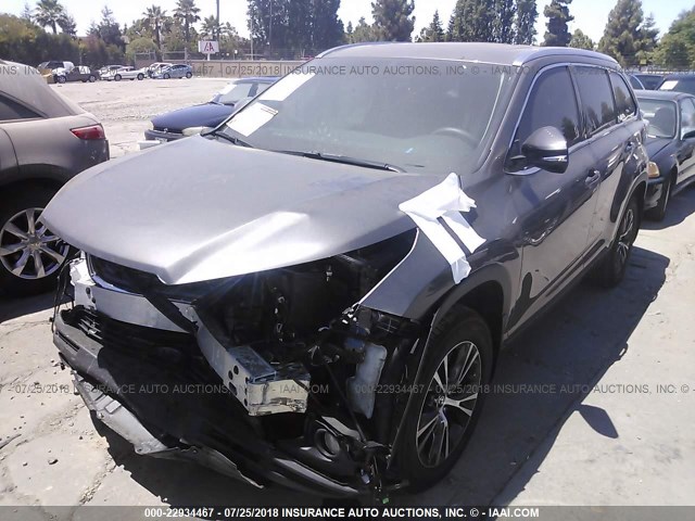 5TDJKRFH8GS318293 - 2016 TOYOTA HIGHLANDER XLE ნაცრისფერი ფოტო 2