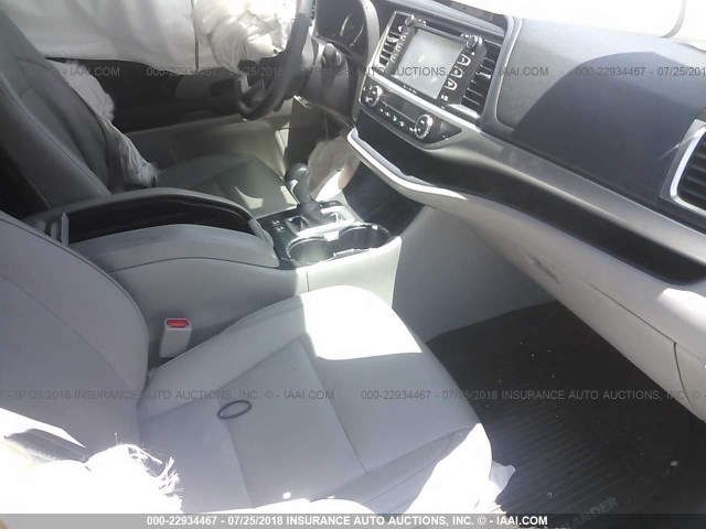 5TDJKRFH8GS318293 - 2016 TOYOTA HIGHLANDER XLE ნაცრისფერი ფოტო 5