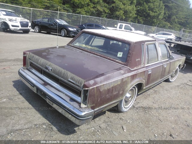 1LNBP94F0CY617990 - 1982 LINCOLN TOWN CAR BROWN photo 4