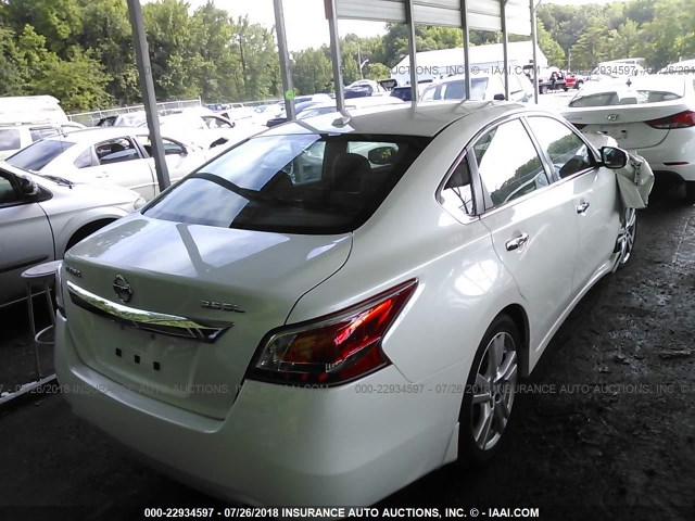 1N4BL3APXDC144288 - 2013 NISSAN ALTIMA 3.5S/3.5SV/3.5SL WHITE photo 4