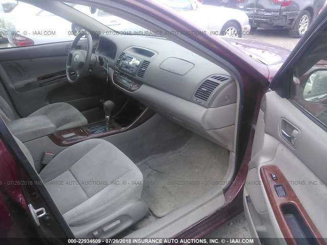 4T1BE32K62U114294 - 2002 TOYOTA CAMRY LE/XLE/SE 红色 照片 5