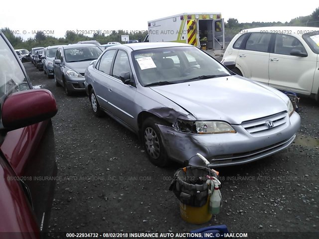 1HGCF866X1A104465 - 2001 HONDA ACCORD VALUE SILVER photo 1