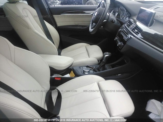 WBXHT3C35J5F91390 - 2018 BMW X1 XDRIVE28I ORANGE photo 5